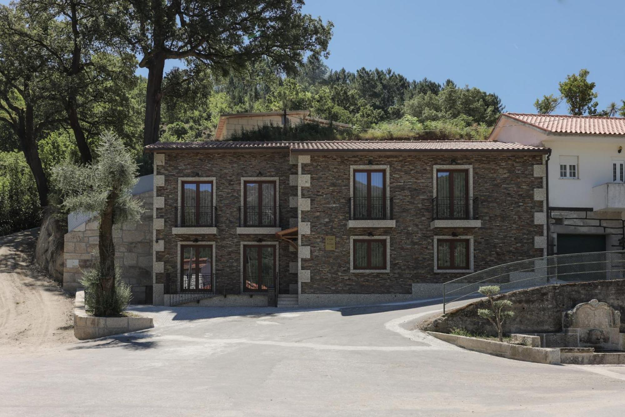 Hostel Casa Da Fonte - Geres Exteriér fotografie